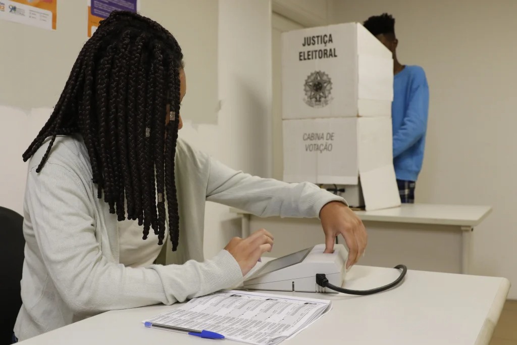 Candidatos não poderão ser presos a partir deste sábado
