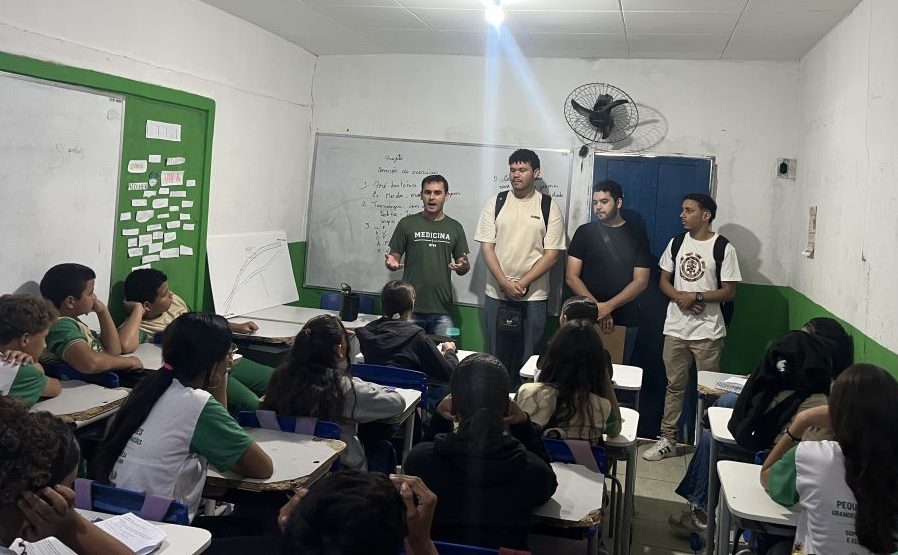 Estudantes picoenses participam de ação sobre mudanças climáticas