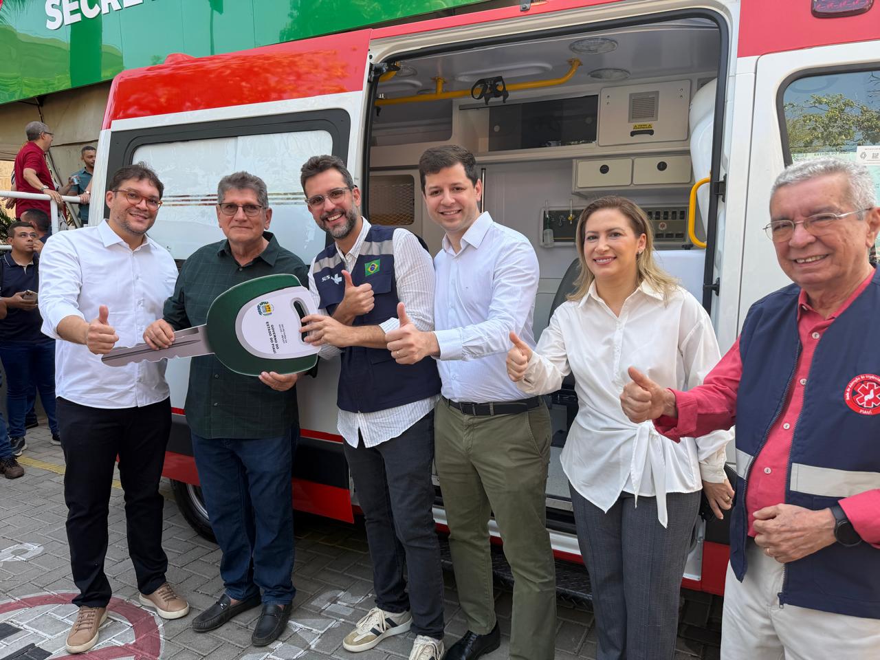 Alagoinha do Piauí recebe ambulância do Samu