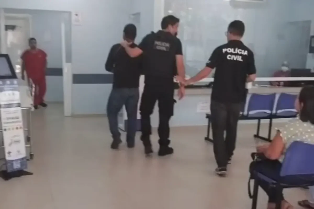 Dupla é presa suspeita de espancar adolescente de 17 anos