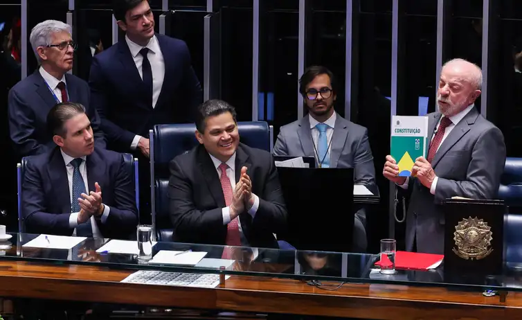 Descanso de trabalhador não quebra empresas, diz Lula após fim da 6×1